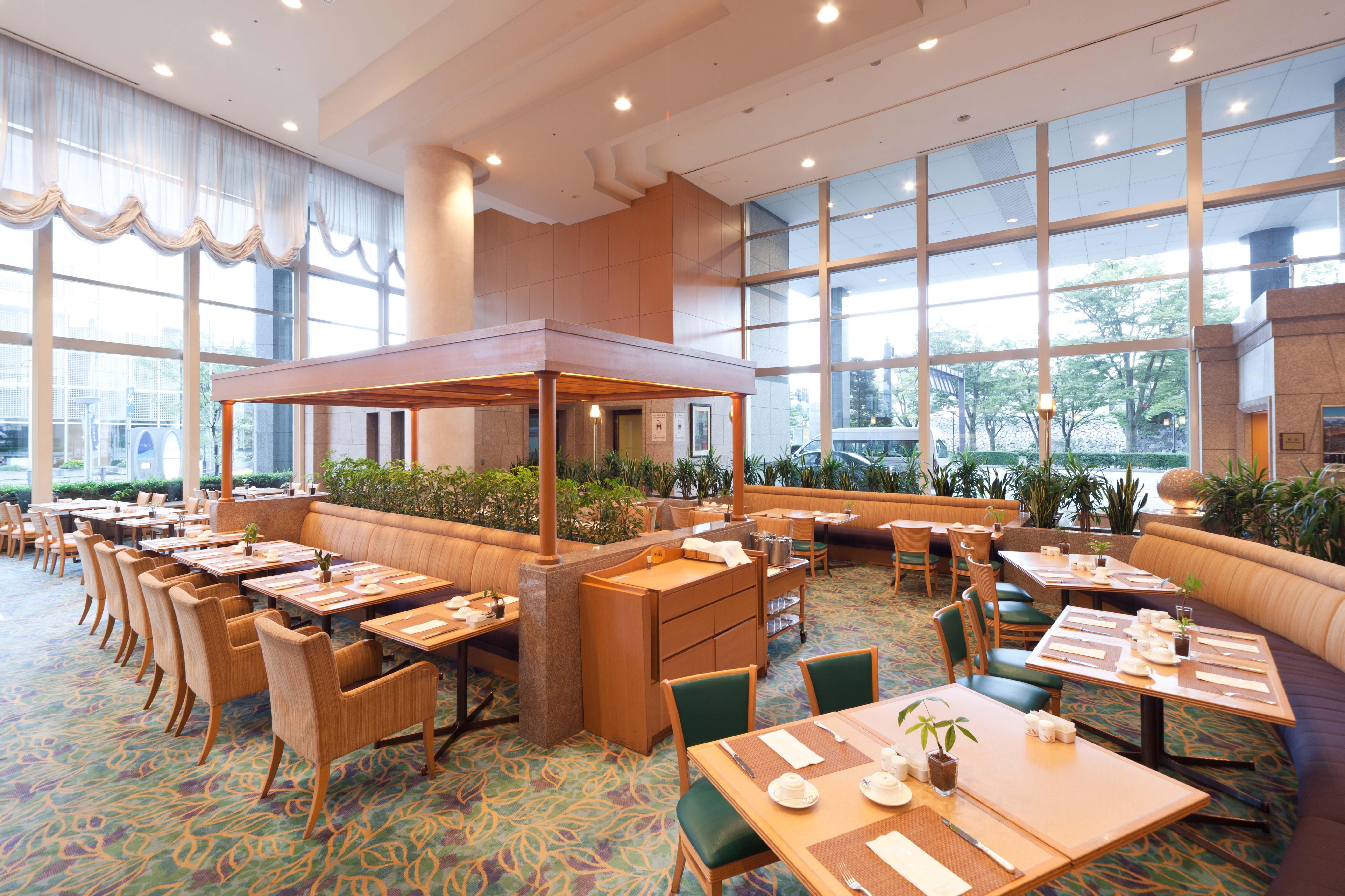 Ana Crowne Plaza Toyama By Ihg Hotel Exterior photo